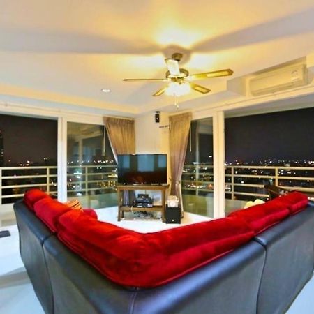 View Talay 6, 2 Bedrooms, Pattaya City Centre, Beach Road ภายนอก รูปภาพ