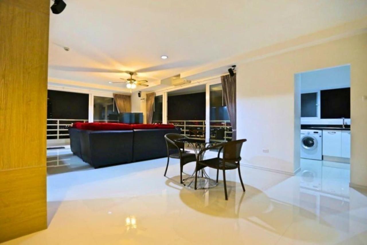 View Talay 6, 2 Bedrooms, Pattaya City Centre, Beach Road ภายนอก รูปภาพ