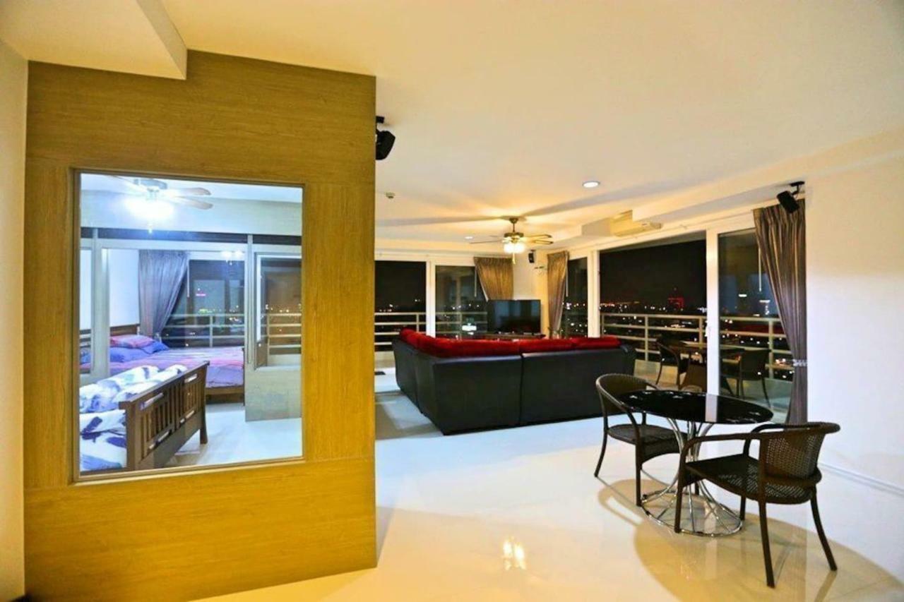 View Talay 6, 2 Bedrooms, Pattaya City Centre, Beach Road ภายนอก รูปภาพ